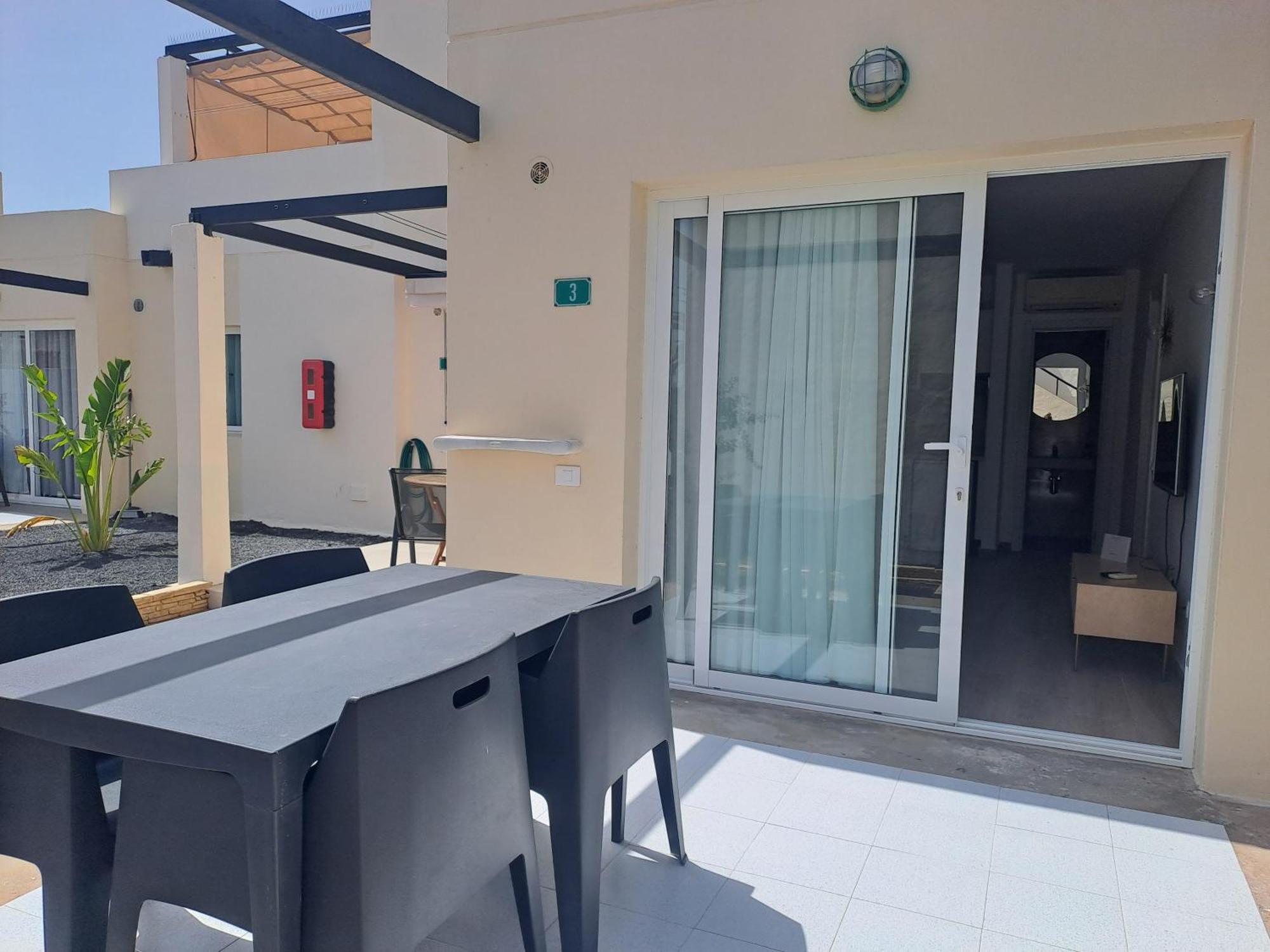Homeforguest Apartamento 15 Con Terraza Y Piscina En Corralejo Zewnętrze zdjęcie
